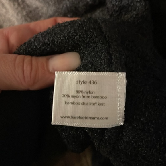 Barefoot Dreams bamboo chic light cardigan - Picture 4 of 5